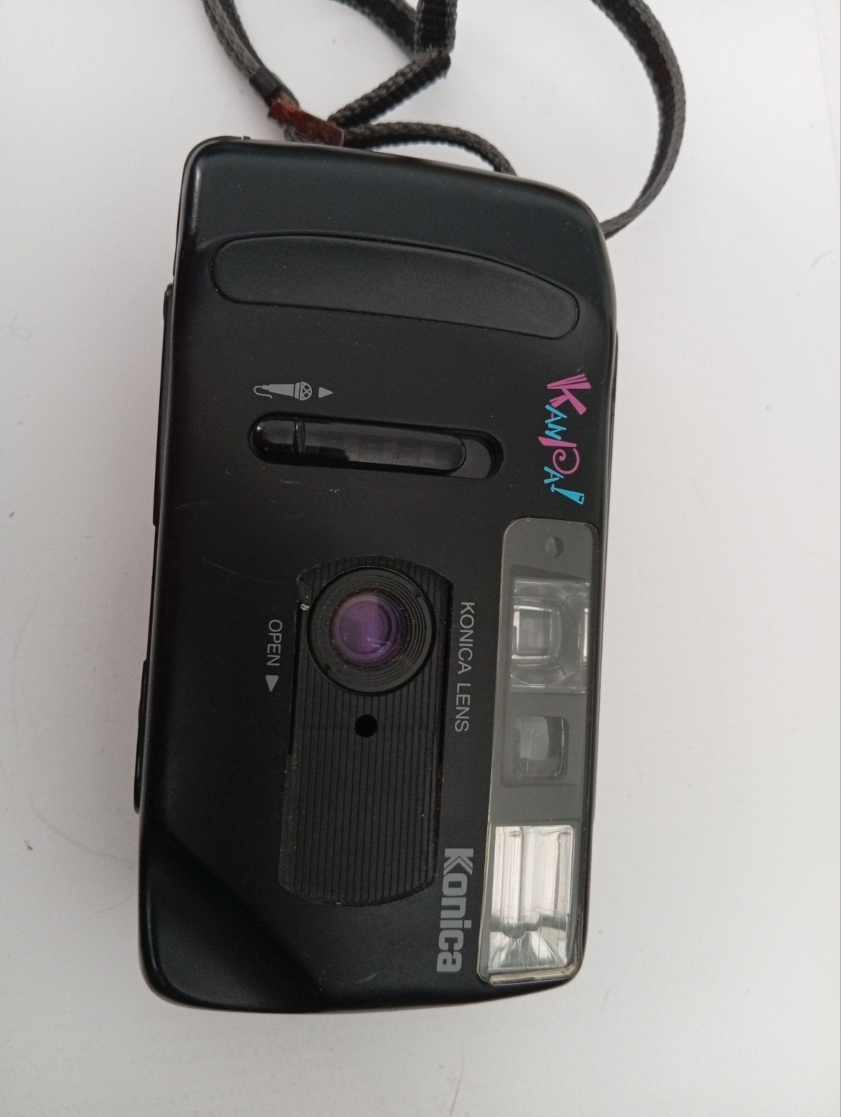 Konica Compact Camera - Voor onderdelen of reparatie, Ophalen of Verzenden, Niet werkend, Compact, Konica
