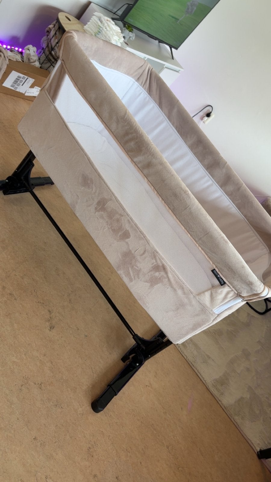 Born Lucky Co-sleeper Velvet Nougat - met beddengoed, Ophalen of Verzenden, Zo goed als nieuw, Wieg