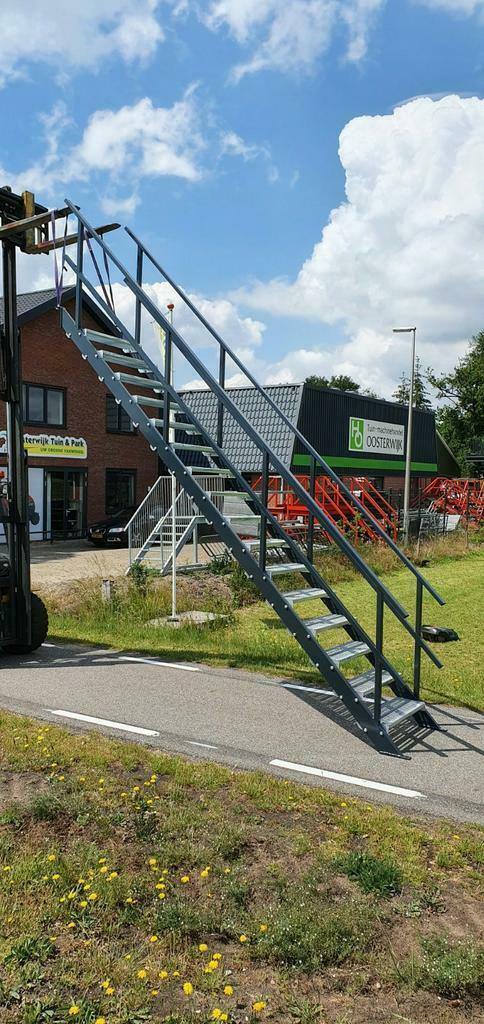 Stalen trap 3.8mtr antraciet nog2510  ruime keus nieuw!!, Ophalen of Verzenden, Zo goed als nieuw, Trap