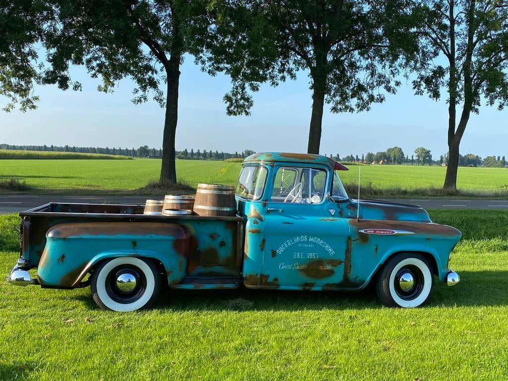 Foto 18 van Chevrolet Apache trouwauto huren . Pick up Oltimer te huur