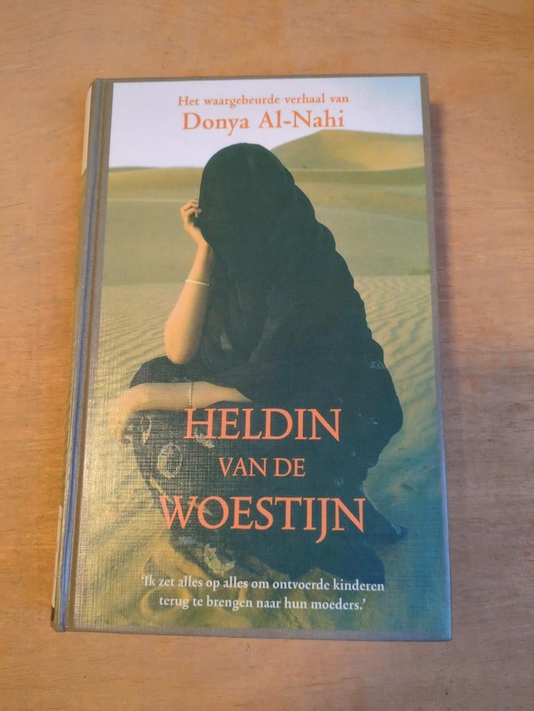 Heldin van de Woestijn - Donya Al-Nahi (licht beschadigd), Ophalen, Gelezen, Donya Al-Nahi, Overige