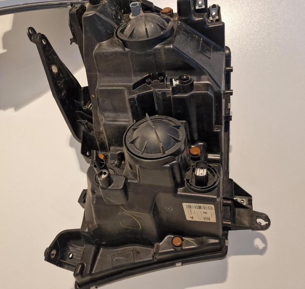 Dodge RAM 1500 Koplamp Links en Rechts 2019+, Auto-onderdelen, Gebruikt, R'marnico, Info@rmarnico.nl, Ophalen of Verzenden
