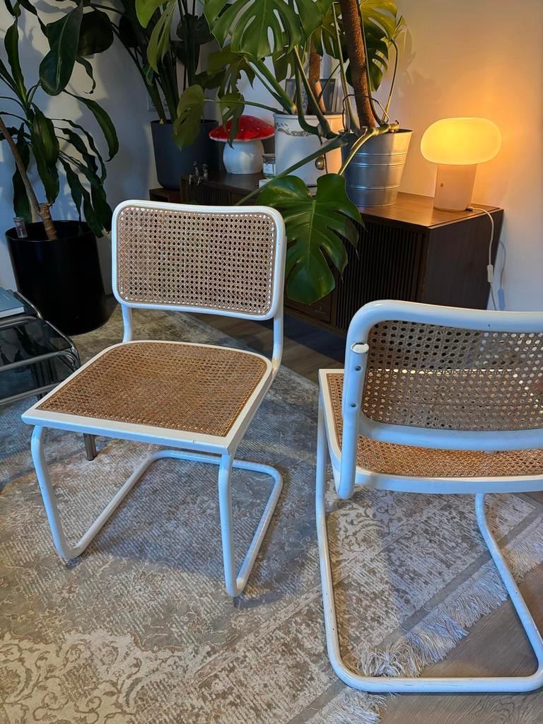 Twee witte design buisframe Cesca stoelen, Ophalen, Gebruikt, Twee, Wit
