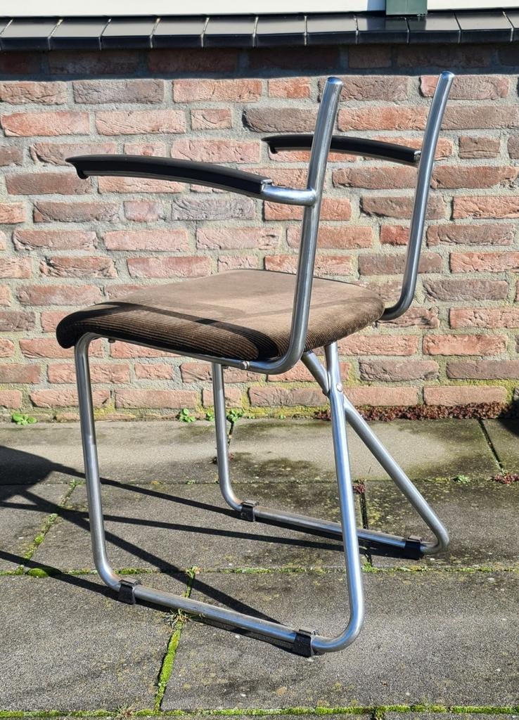 Gispen 212 model, Ophalen