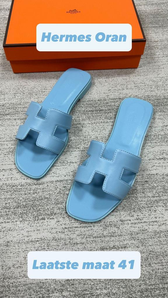 Hermes oran en chypre dames en heren slippers, Kleding | Dames, Schoenen, Ophalen of Verzenden, Zo goed als nieuw