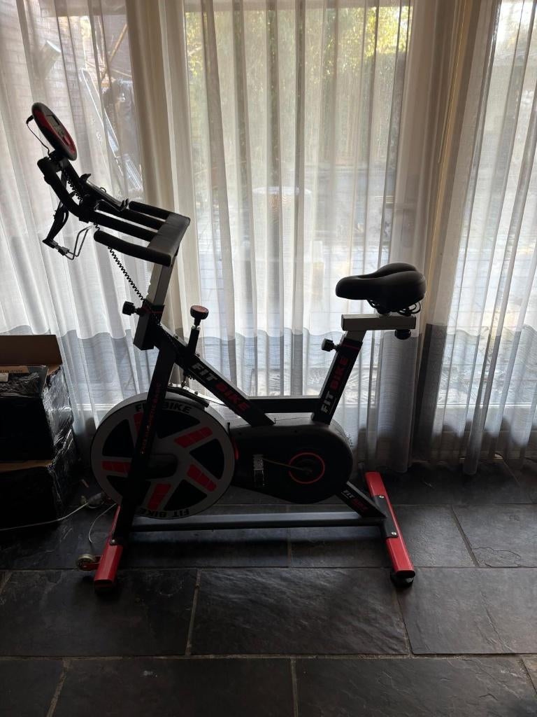 Nette bijna niet gebruikte hometrainer, Ophalen, Zo goed als nieuw, Metaal, Buik