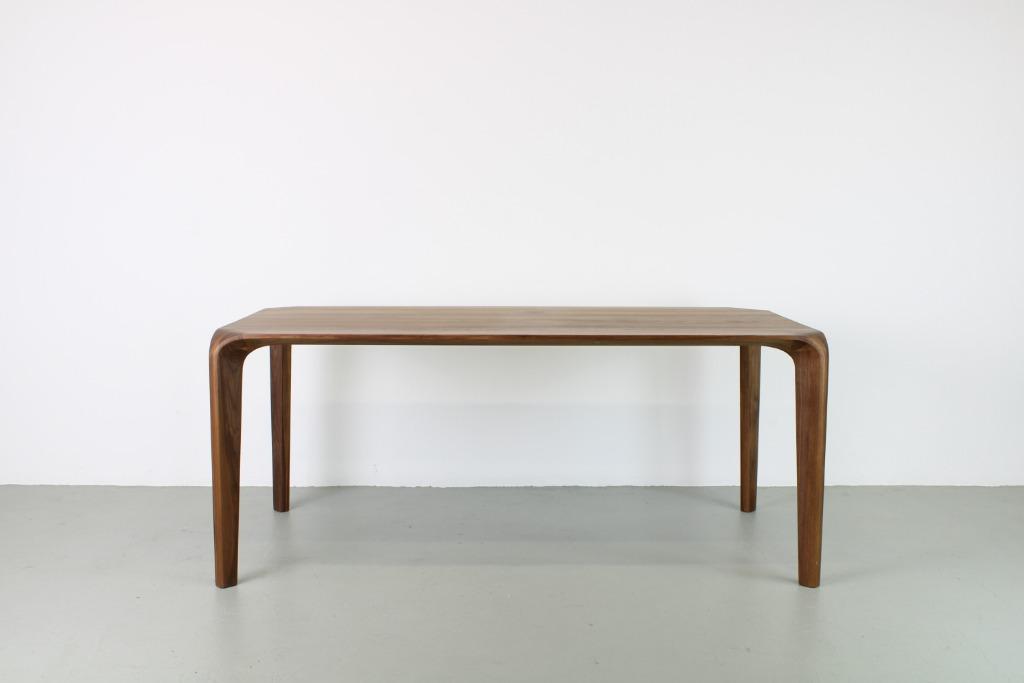 Artisan Flow tafel, Europees walnoot, 220/240x90 cm VOORRAAD, Ophalen, 50 tot 100 cm, Vijf personen of meer, Rechthoekig
