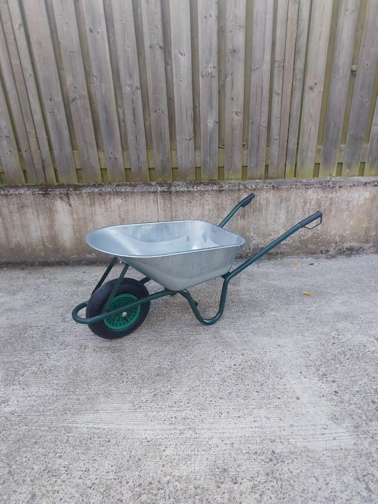 Nieuwe 80 liter kruiwagen, Tuin en Terras, Kruiwagens, Ophalen, Zo goed als nieuw