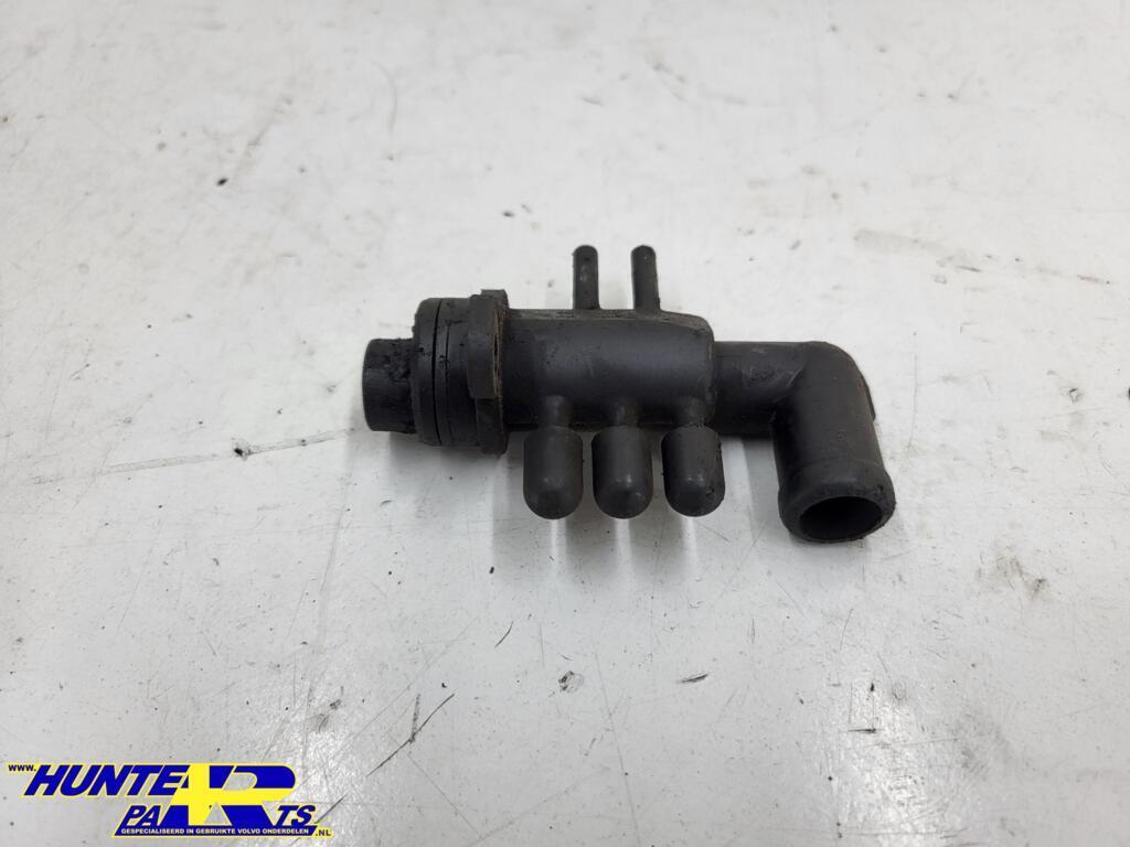 Inlaatspruitstuk Volvo 850/S70/V70/C70 ('91-'96) 6842446, Gebruikt, Ophalen of Verzenden, Volvo, Volvo