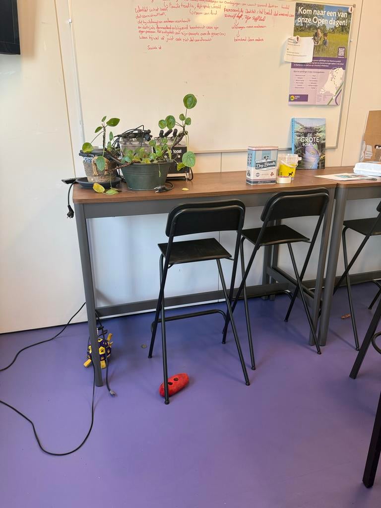 Hoge IKEA tafel - 150x140x105cm, Huis en Inrichting, Tafels | Statafels, Ophalen, Gebruikt