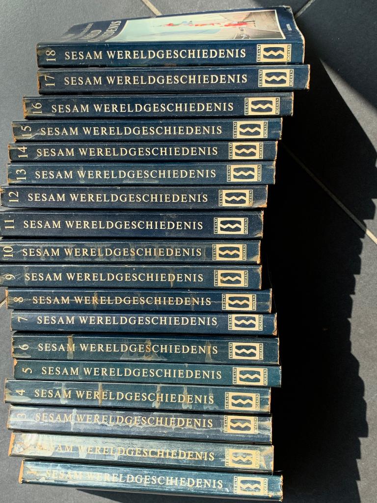 Nieuwe geïllustreerde Wereldgeschiedenis. NU 20,00€, Antiek en Kunst, Antiek | Boeken en Bijbels, Ophalen of Verzenden, Sesam