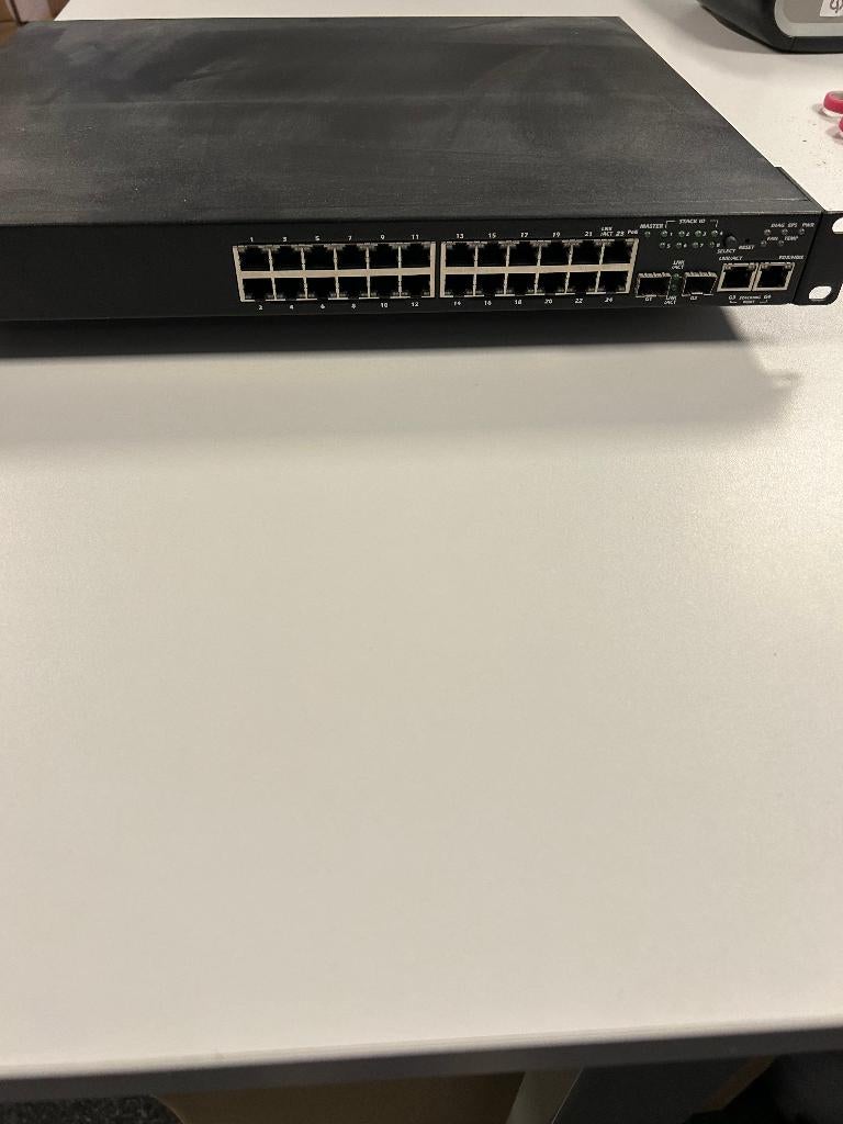 Dell PowerConnect 3524P 24-Poorts Managed Switch Rackmount, Ophalen of Verzenden, Gebruikt
