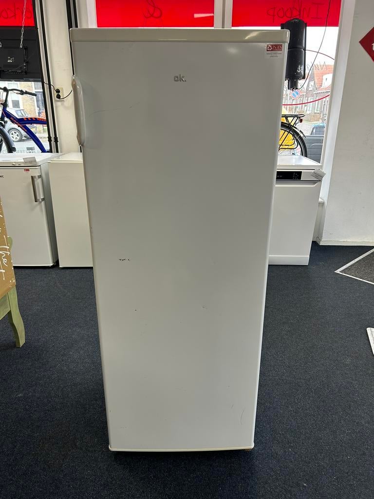 Ok vriezer hoog model incl Garantie&Bezorgen, Nl, Nulachtenvijftig.nl, Minder dan 60 cm, Zo goed als nieuw
