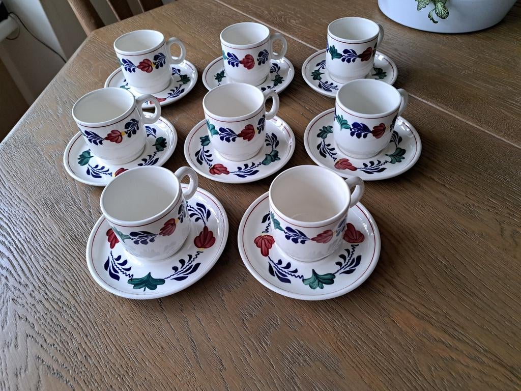 8 nieuwe boerenbont koffie kopjes met schotels, Ophalen of Verzenden