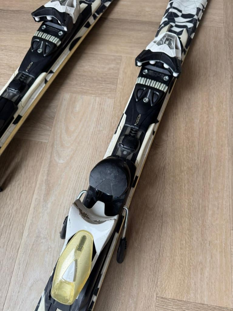Elan Mystic Dames Ski's - 152cm, 140 tot 160 cm, Gebruikt, Carve, Skiën