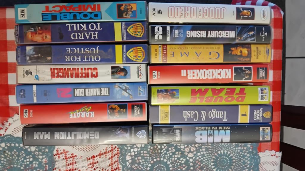 VHS Videobanden - 14 Stuks, Ophalen