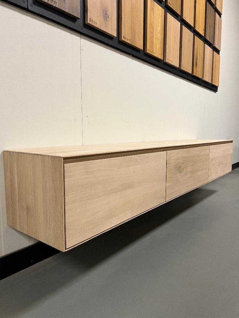 Massief Eiken Zwevend TV-Meubel 280cm, Ophalen, Eikenhout, Nieuw, De iisbaan 10L