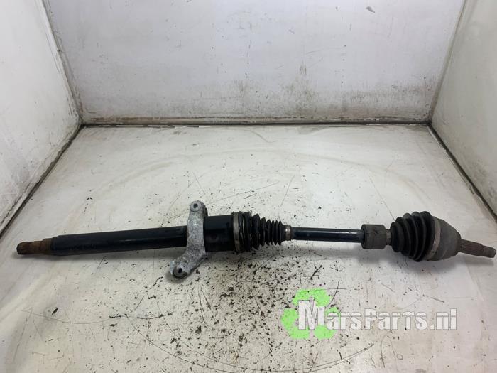 Aandrijfas rechts-voor van een Mini Countryman, Gebruikt, -, -, Ophalen of Verzenden