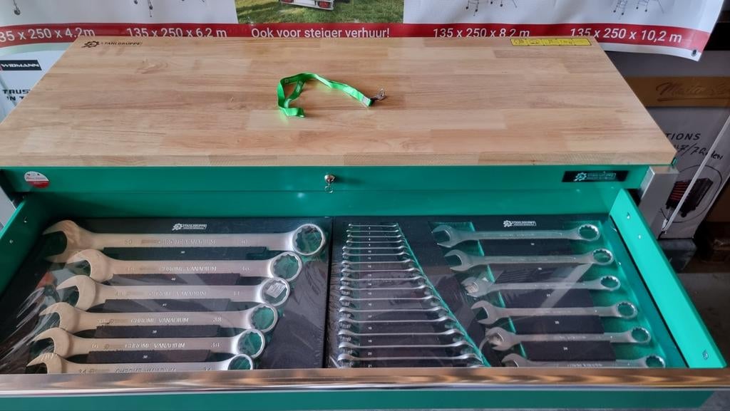 stahlgruppe gereedschapwagen Met grote sleutels en doppen, Ophalen of Verzenden, Nieuw
