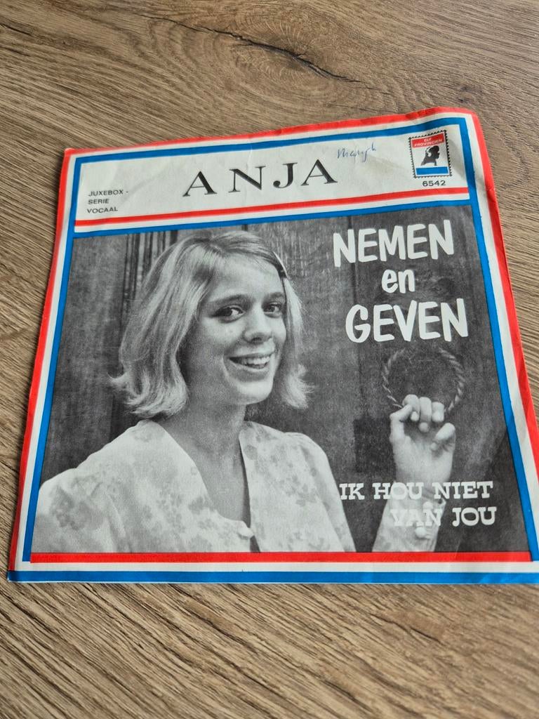 Single Anja nemen en geven, Ophalen of Verzenden, Zo goed als nieuw, Overige formaten, Levenslied of Smartlap