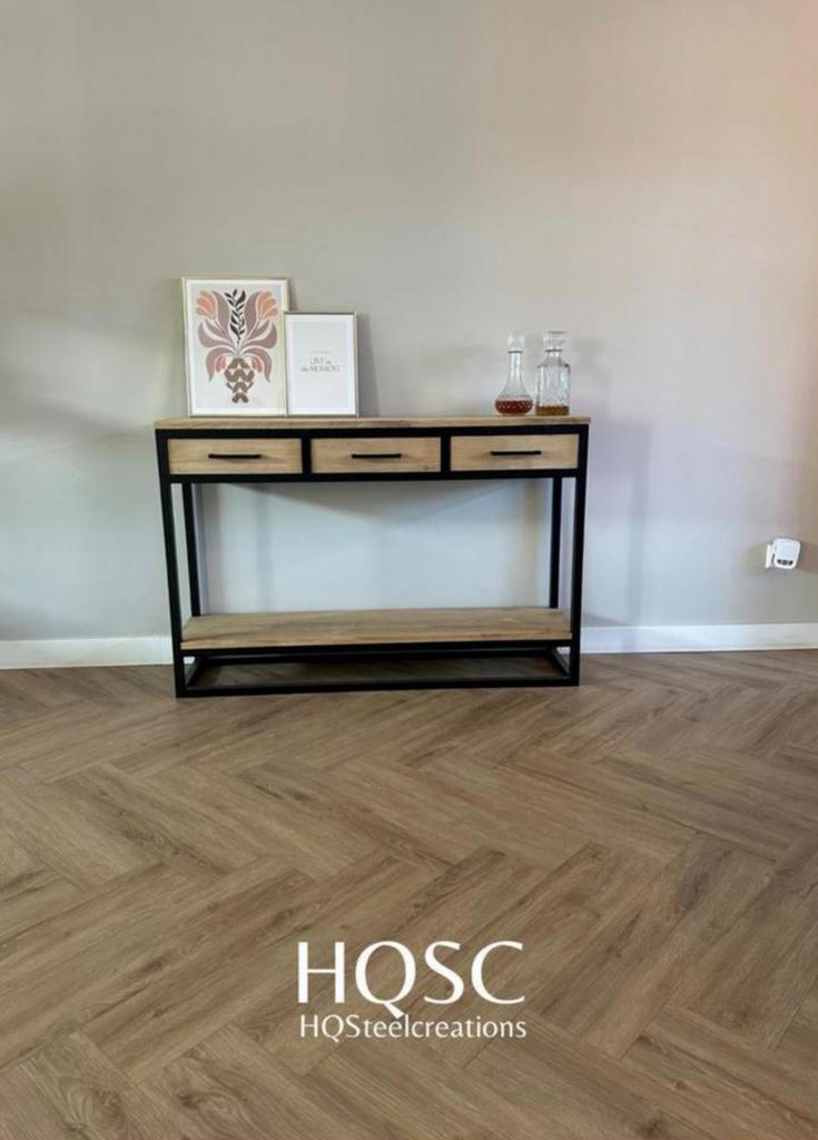 Foto 5 van Nieuwe side table op maat gemaakt met eiken hout poedercoat