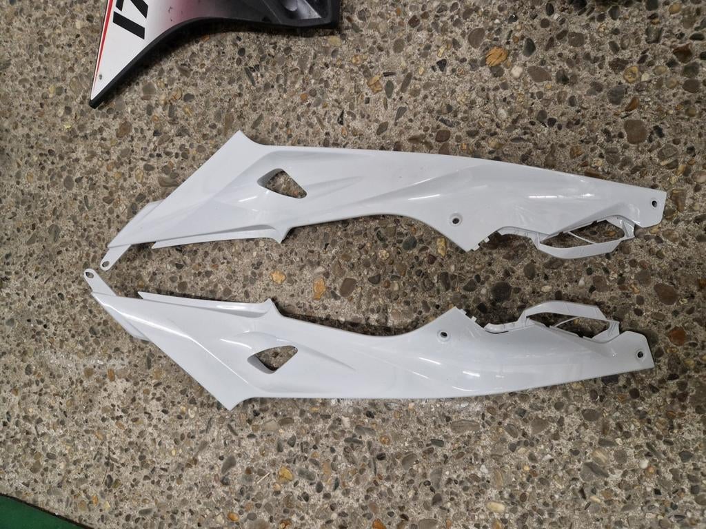 Bmw s1000rr 15 19 tank zij kappen, Ophalen of Verzenden