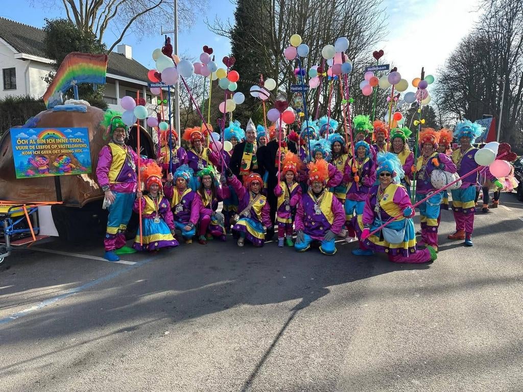 Trollenpakken voor Carnaval - Complete Set!, Hobby en Vrije tijd, Ophalen, Gebruikt, Kostuum, Carnaval
