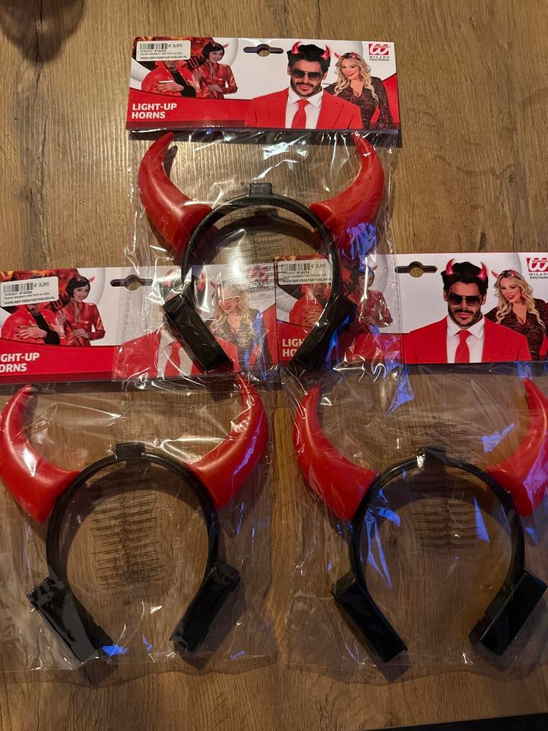 Duivel Hoorns met Licht - Nieuw in Verpakking, Maat 38/40 (M), Nieuw, Ophalen of Verzenden, Accessoires