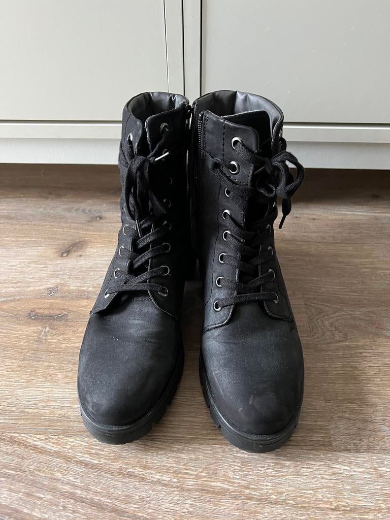 Stoere zwarte veterboots maat 42 Medicus, Ophalen, Zo goed als nieuw, Zwart, Lage of Enkellaarzen