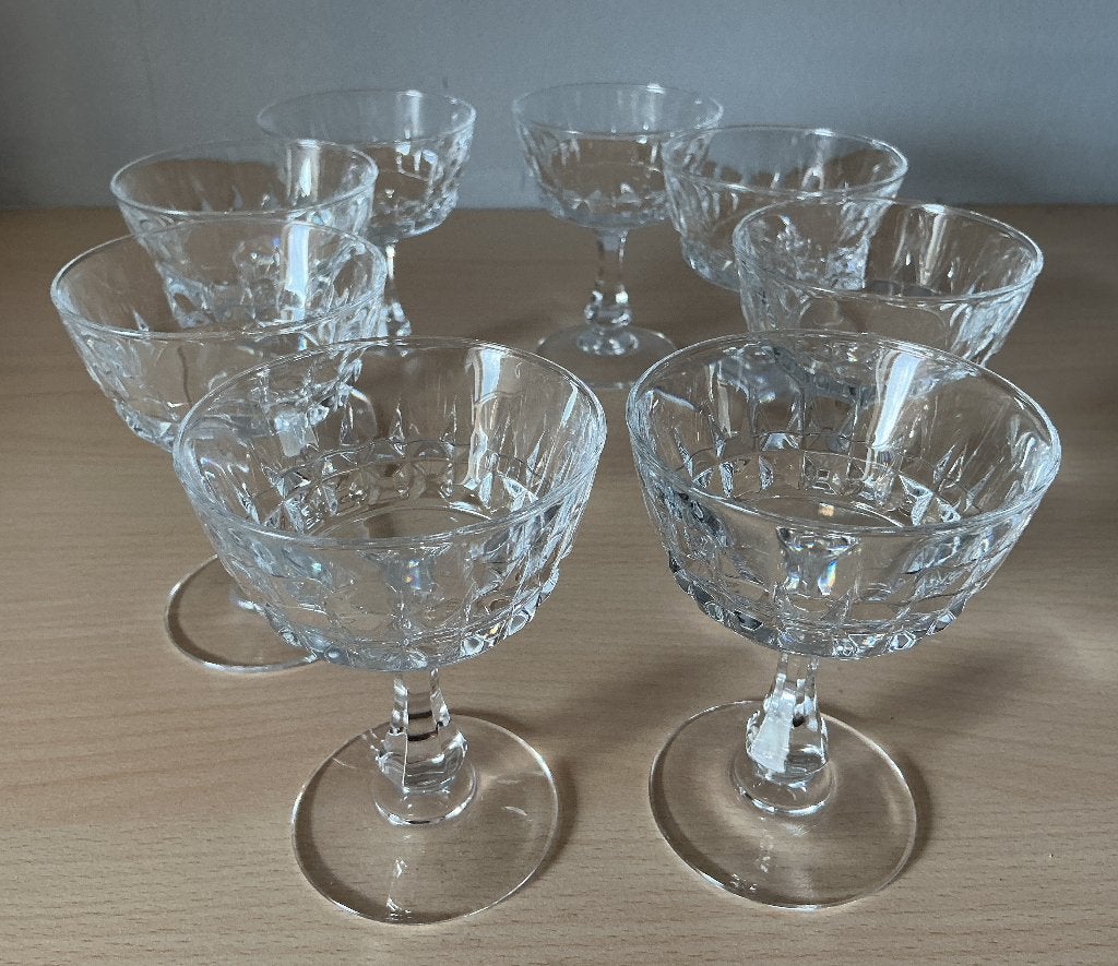 kristallen glazen coupes 8 stuks, Verzamelen, Glas en Borrelglaasjes, Ophalen of Verzenden, Zo goed als nieuw, Borrel- of Shotglas