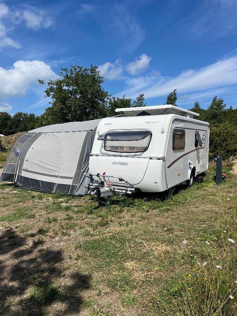 Hymer Eriba Feeling 425 - BJ 2014---Nieuwe model., Caravans en Kamperen, Vast bed, Schokbreker, Kleine zit, 750 - 1000 kg