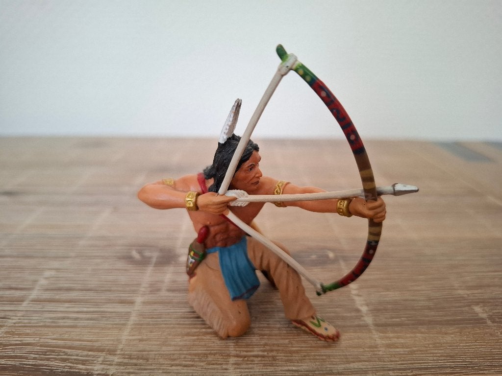 Schleich 70305 Knielende Sioux Indiaan met pijl en boog, Ophalen of Verzenden, Zo goed als nieuw