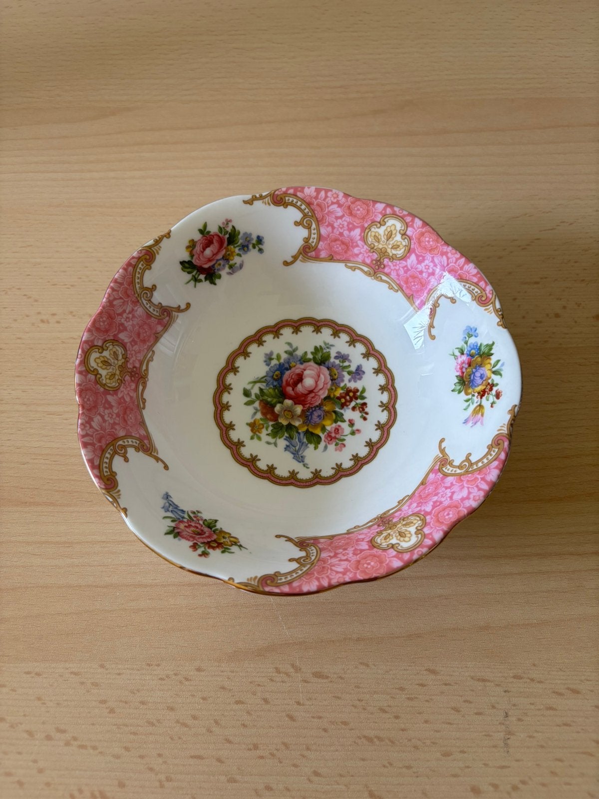 Royal Albert “Lady Carlyle” schaal / kommetje, Ophalen of Verzenden