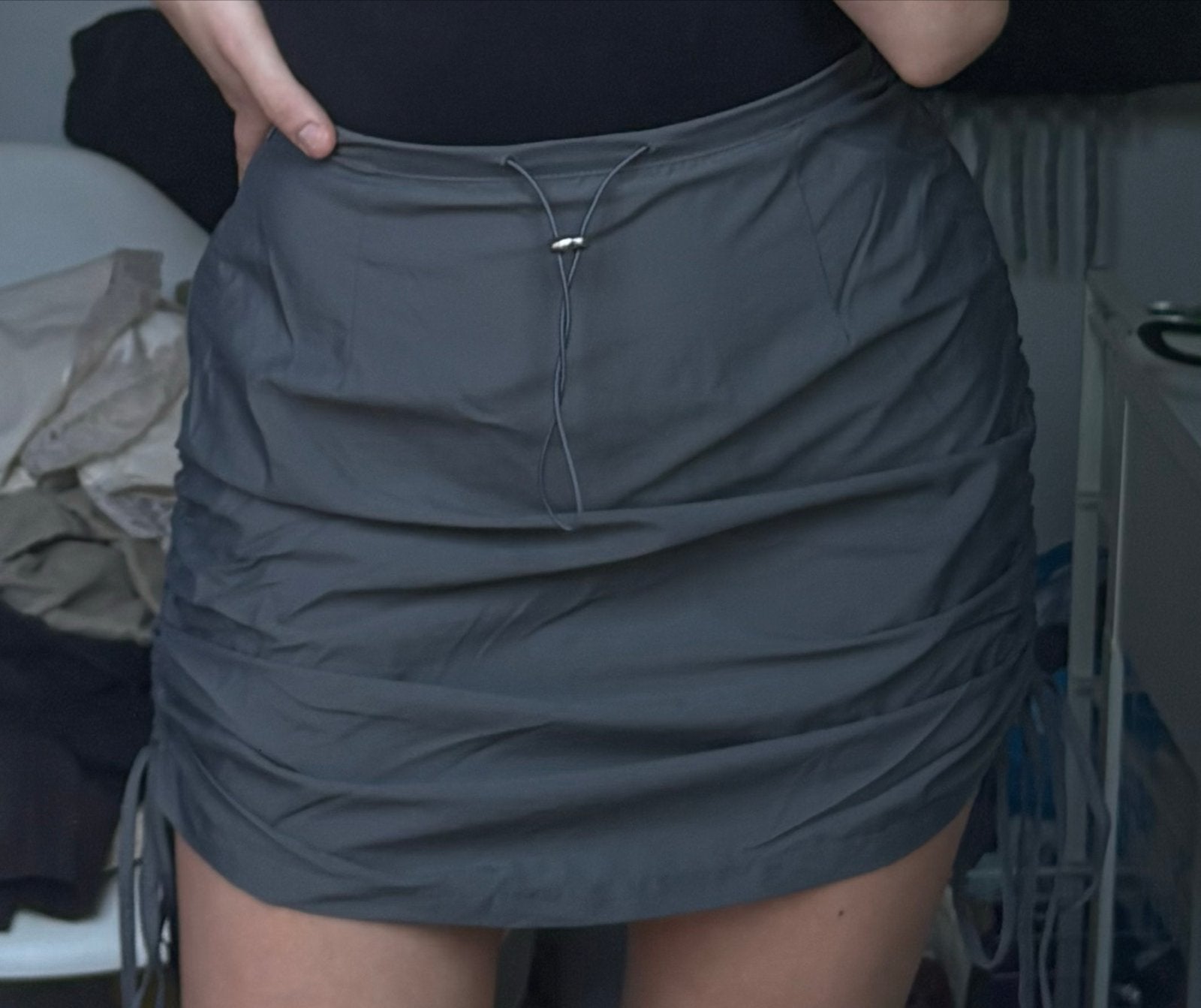 Grijs rokje met trekkoord, maat M, Kleding | Dames, Rokken, Maat 38/40 (M), Verzenden, Zo goed als nieuw, Grijs