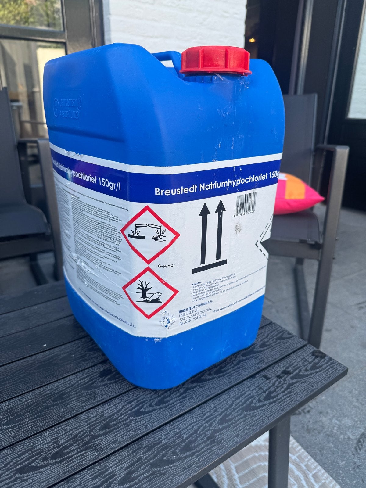 Zwembad chemicaliën: chloor, shock en vlokfix, Ophalen, Zo goed als nieuw, Overige typen