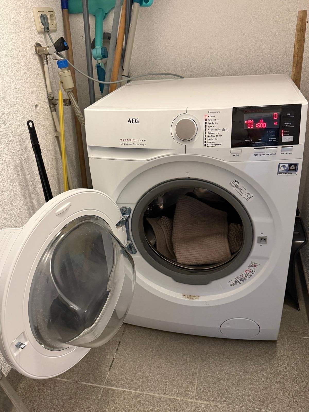 AEG 7000 Serie Kombi Wasmachine - Zo goed als nieuw, Ophalen, 1200 tot 1600 toeren, 8 tot 10 kg, Zo goed als nieuw