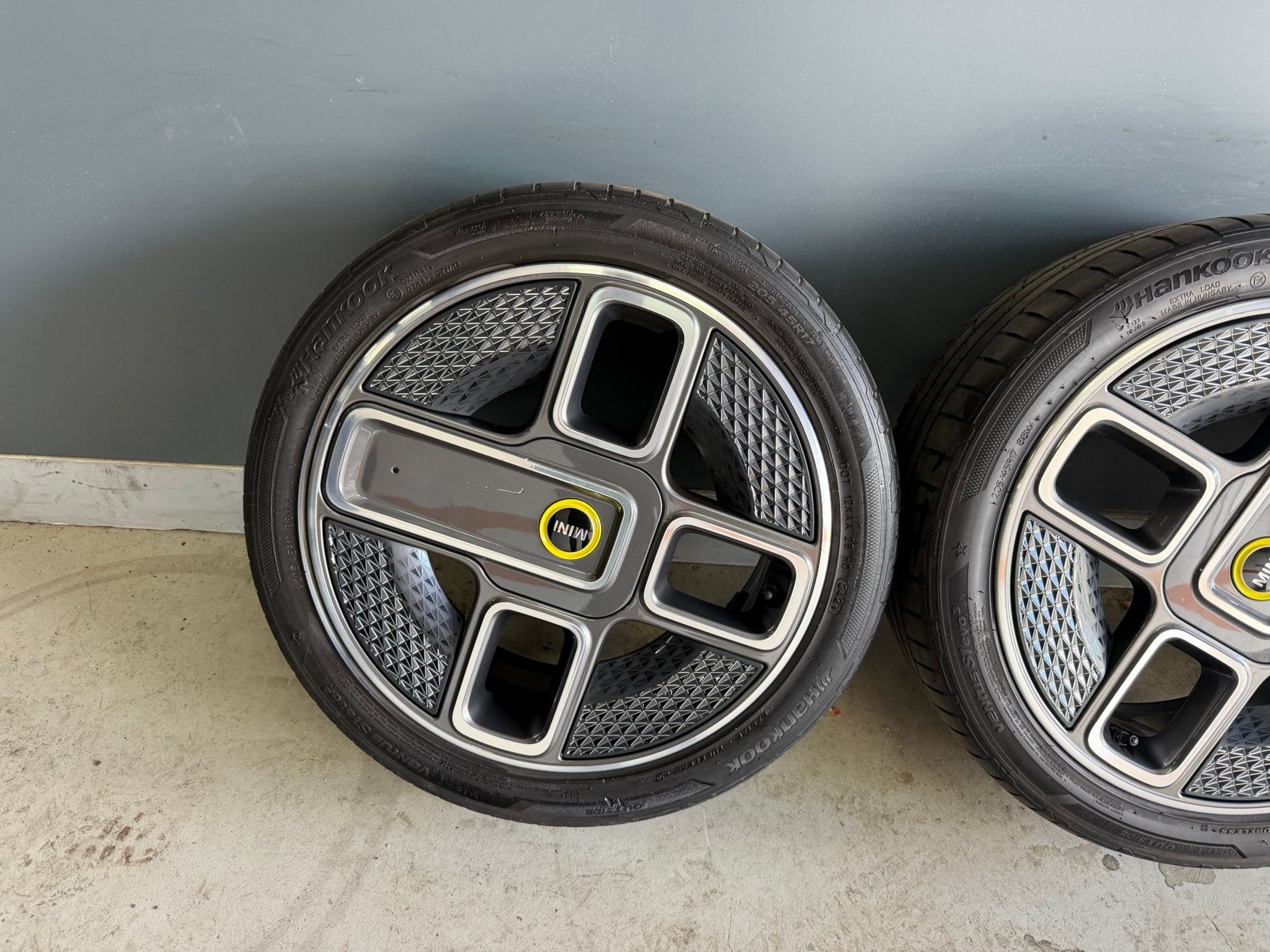Mini Cooper / S / One / Cabrio F55 F56 F57 737 17 inch Zomer, Ophalen of Verzenden, 17 inch, Zomerbanden, Banden en Velgen