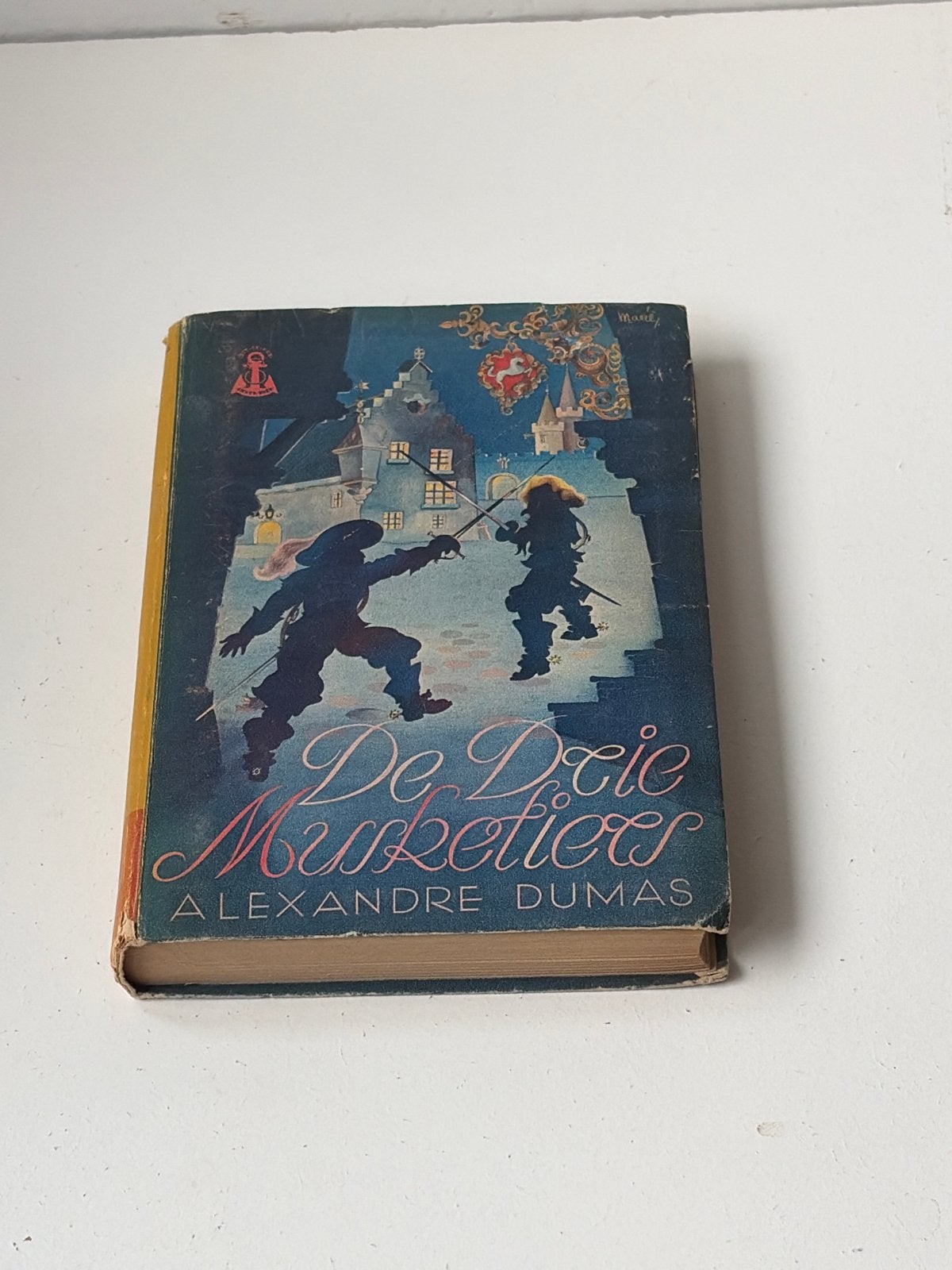 De Drie Musketiers - Alexandre Dumas (Vintage Boek), Ophalen of Verzenden, Gelezen