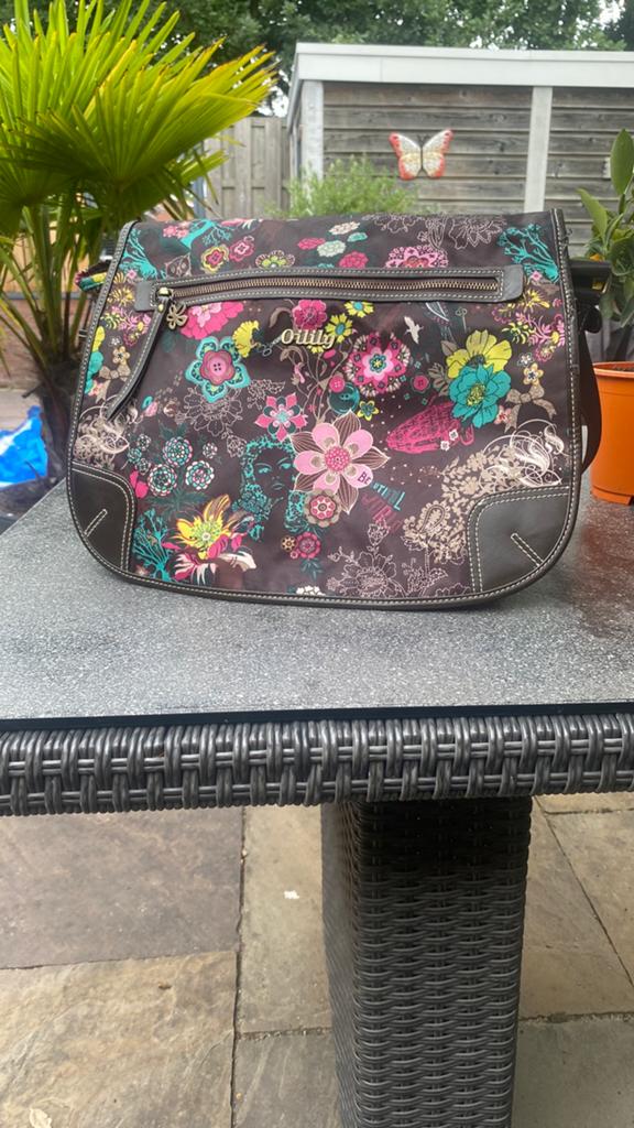 Oilily schoudertas, Sieraden, Tassen en Uiterlijk, Tassen | Damestassen, Ophalen of Verzenden, Zo goed als nieuw, Schoudertasje
