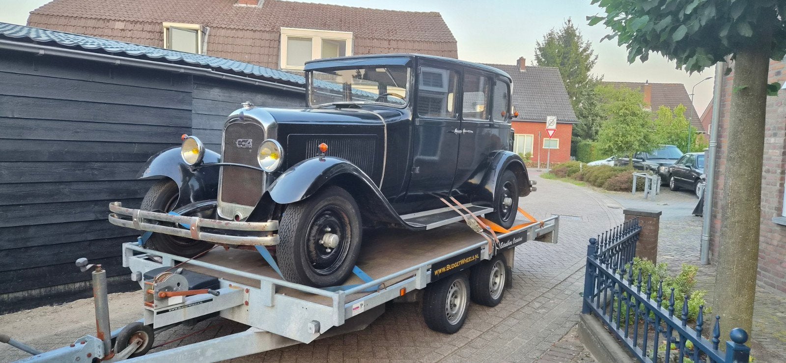 Gezocht Velgen en banden voor Citroën AC4 1930, Ophalen, Zomerbanden, Velg(en)
