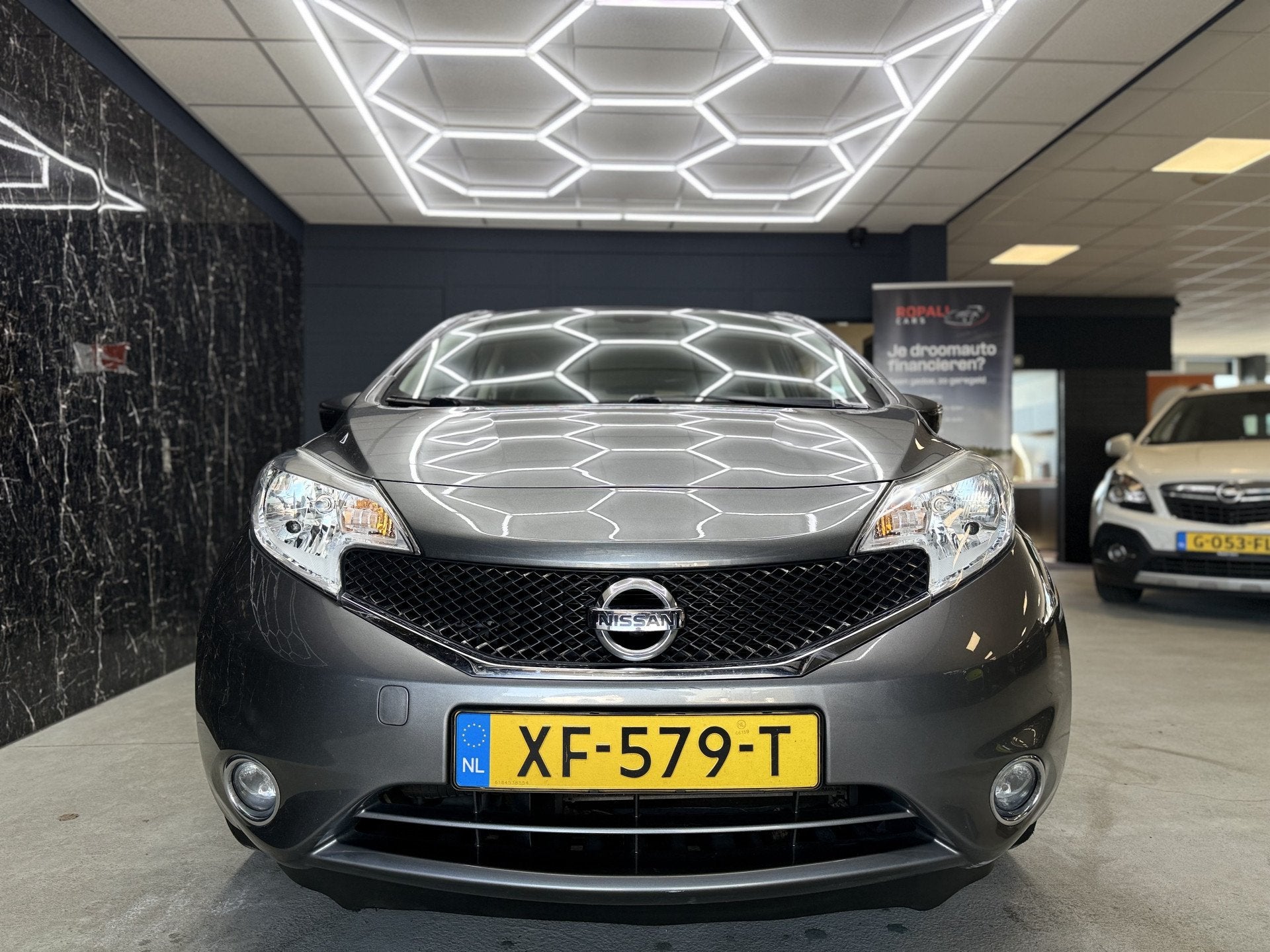 Nissan Note 1.2 DIG-S Connect Edition met pano (bj 2015), Euro 5, Gebruikt, Zwart, 1045 kg