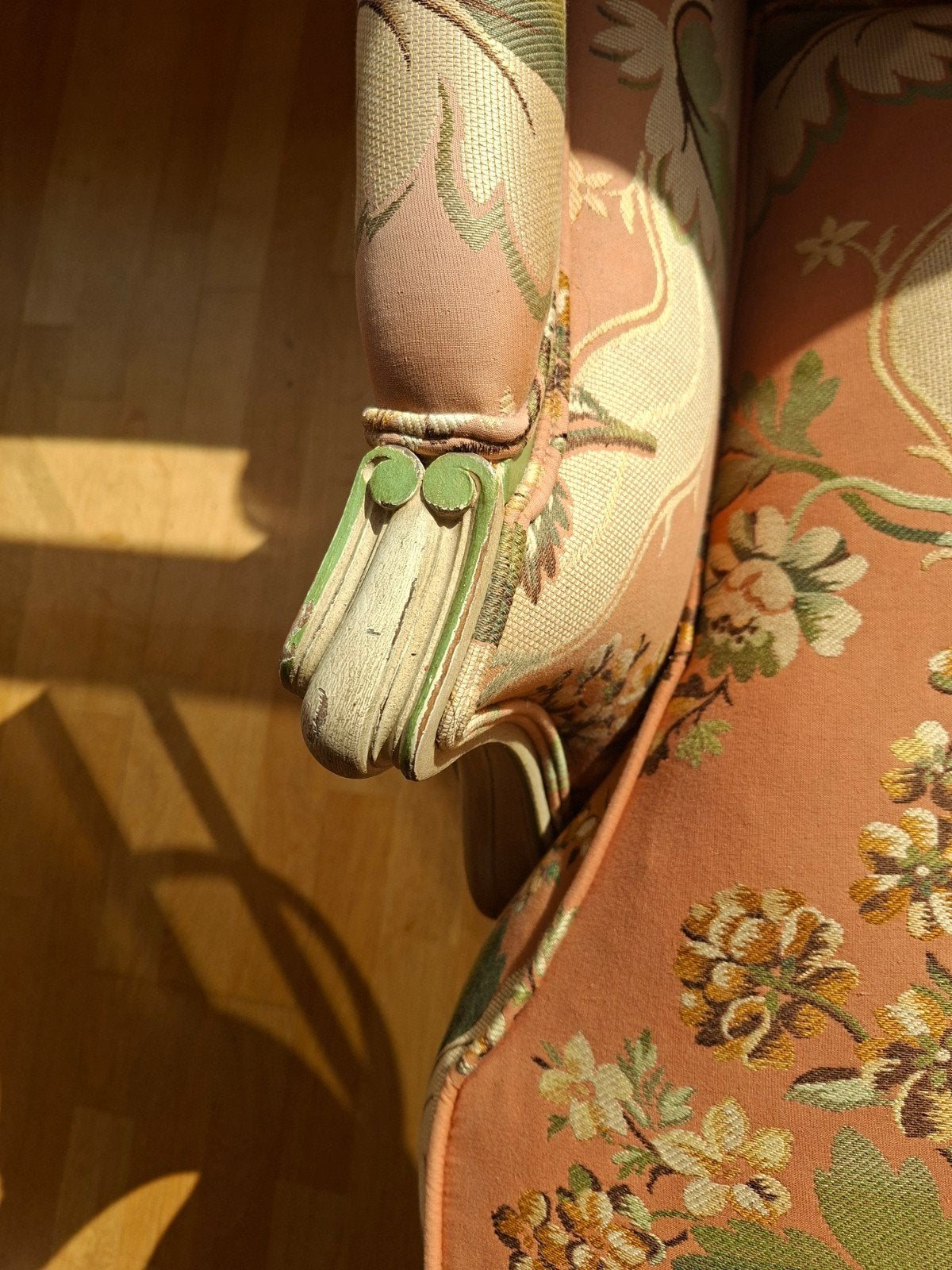 Foto 4 van 2 Unieke Franse stoelen,