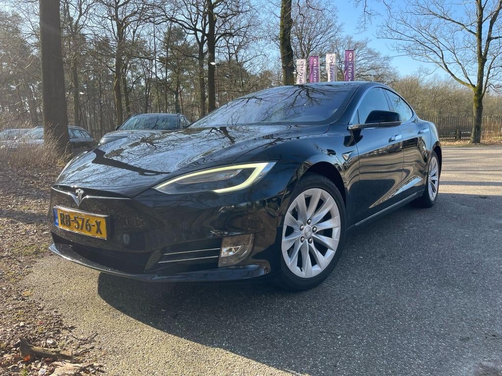 Tesla S 75 (2017)  slechts 140.000 km – Zeer nette staat, Auto's, Tesla, 425 pk, Leder en Stof, Zwart, Origineel Nederlands