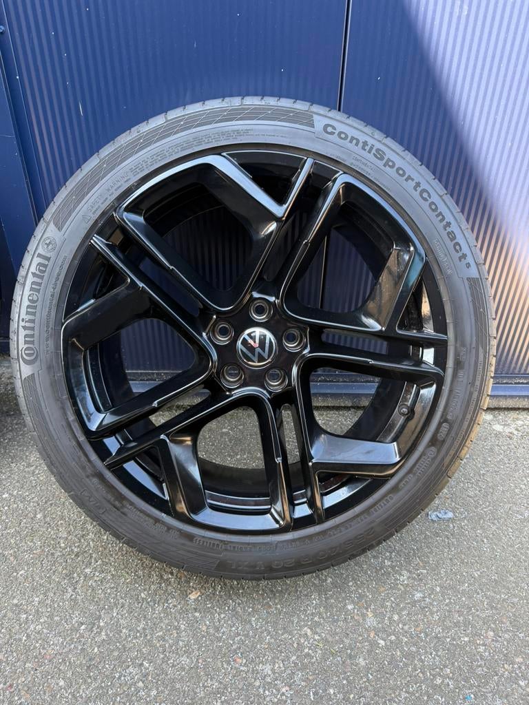 20" originele Volkswagen Tiguan III Tayron York velgen zwart, Auto-onderdelen, Banden en Velgen, Ophalen, Gebruikt, 255 mm, Banden en Velgen