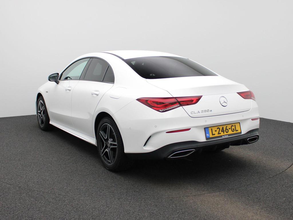 Mercedes-Benz CLA-klasse 250 e Business Solution AMG Limited, Auto's, Mercedes-Benz, Gebruikt, 4 cilinders, Leder en Stof, Wit