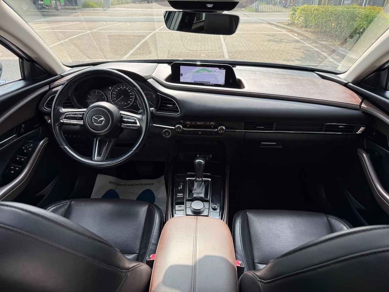 Mazda CX-30 2.0 e-SkyActiv-X M Hybrid Luxury BOSE/LEER/PANO, Gebruikt, SUV of Terreinwagen, Zilver of Grijs, 1430 kg