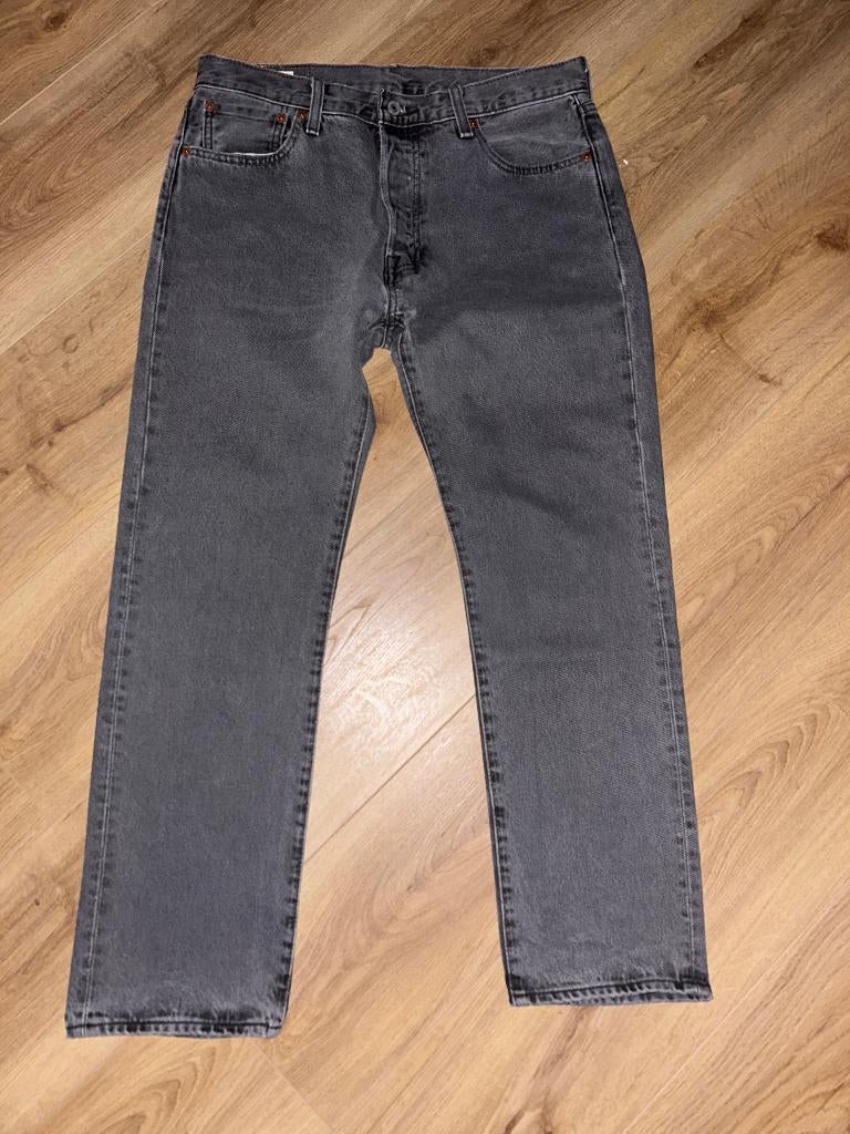 Zgan Levi´s 501 32x30, W32 (confectie 46) of kleiner, Ophalen of Verzenden, Zo goed als nieuw, Grijs