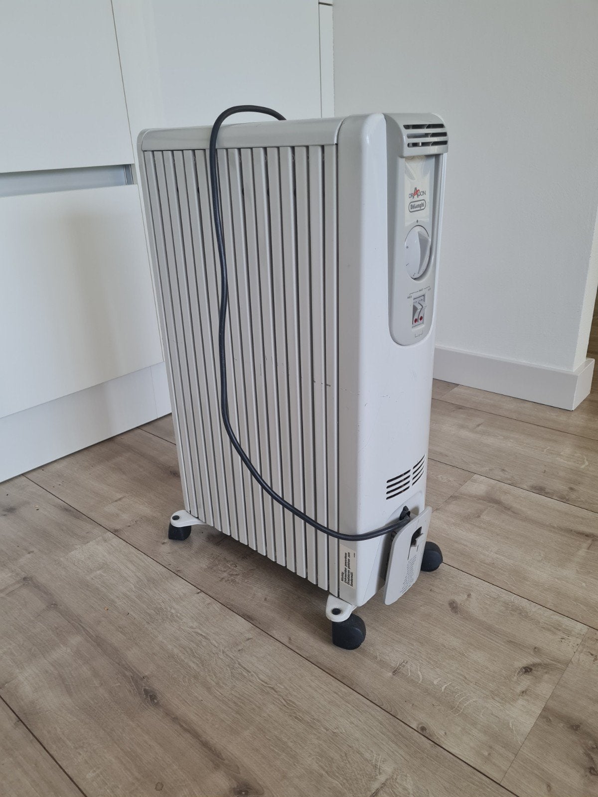 De'Longhi Dragon 4 olieradiator - Elektrische kachel, Doe-het-zelf en Verbouw, Verwarming en Radiatoren, Ophalen