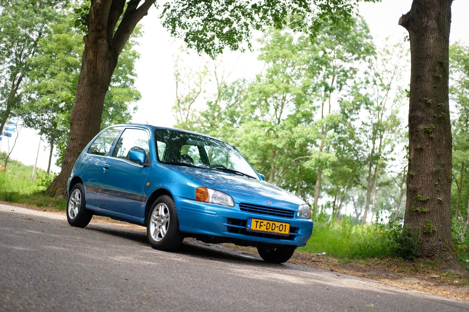 Toyota Starlet 1.3 16V 1998 Blauw, Voorwielaandrijving, 4 cilinders, Starlet, Origineel Nederlands