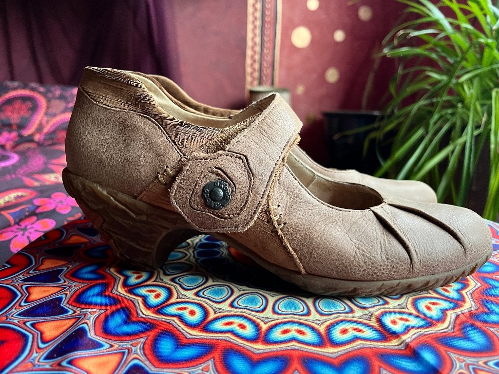 Bruine patchwork pumps van het dure merk Dkode 40 nu 59,99€, Pumps, Bruin, Ophalen of Verzenden, Zo goed als nieuw